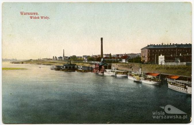 Pocztówka przedstawiająca m.in. trzy statki z napędem bocznokołowym stojące przy brzegu Wisły na warszawskim Powiślu, źródło: aukcja Allegro